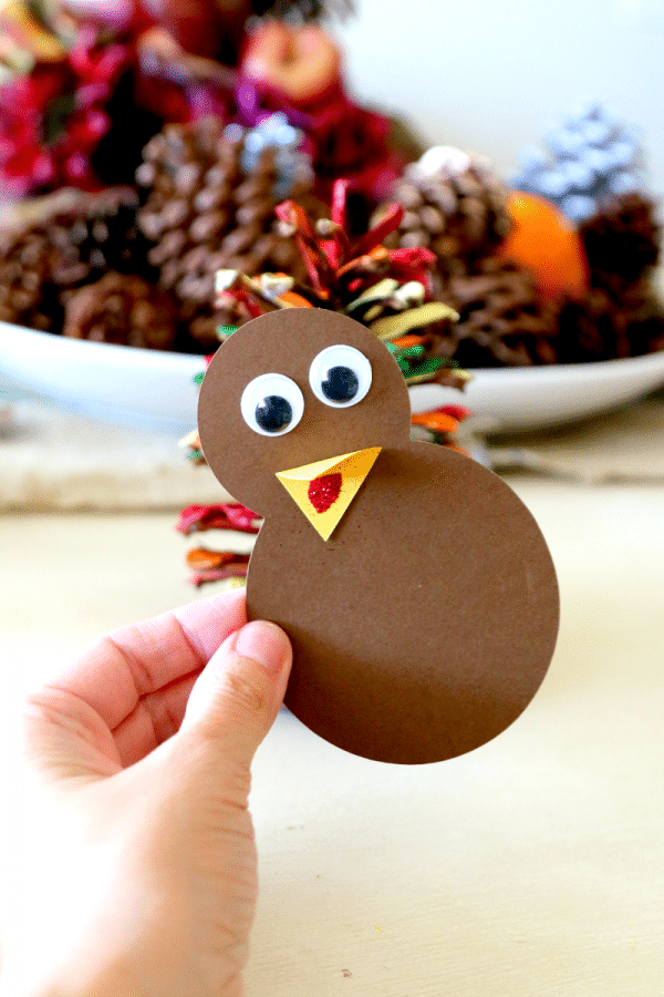 Make a Pinecone Turkey Craft with our FREE Printable! MomDot