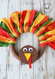 Turkey Wreath DIY - Make a Turkey Wreath (EASY Slip Knots!) - Momdot.com