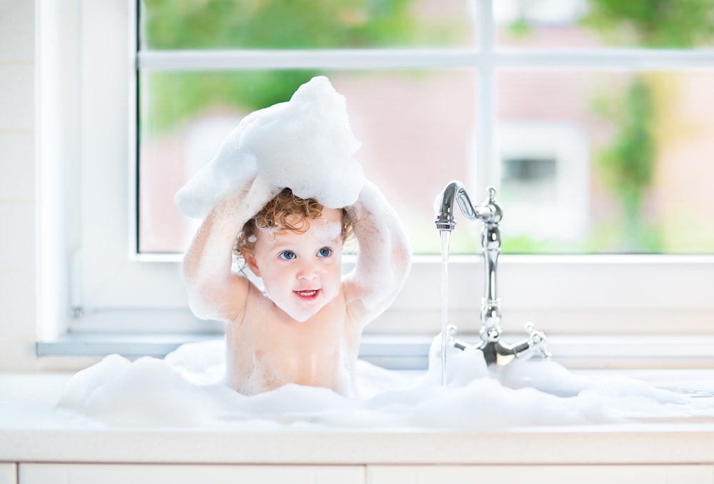 Why Bubble Baths Aren't Great For Babies With Eczema – Balmonds